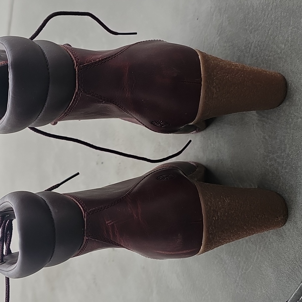 Timberland Women's Burgundy Lace-Up Boots - Picture 7 of 9